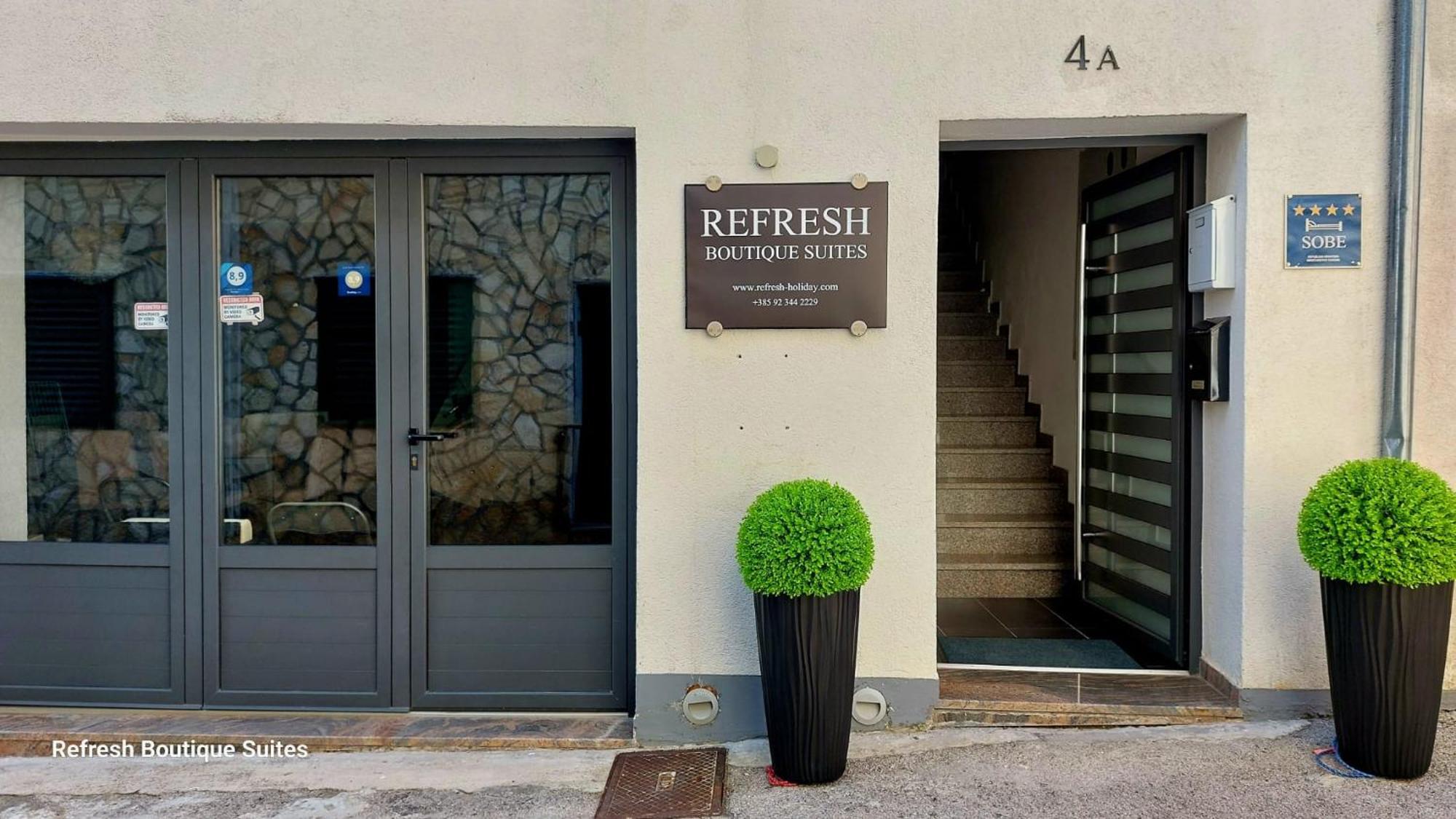 Refresh Boutique Suites - Central Point ヴォディツェ エクステリア 写真